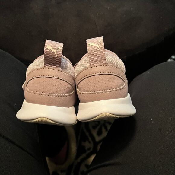 Puma sneakers athletic Soft Foam Optimal Comfort Slip on soft pink/mauve  Sz 7.5 - Picture 7 of 13